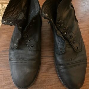 Men's Size 8 US : Black Thursday Boots